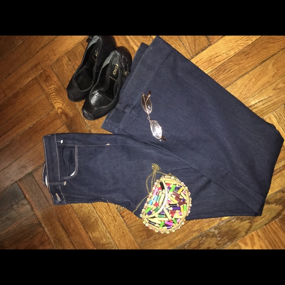 J Brand “Doll” flare wide leg Jeans. Size 27 - Picture 3 of 7